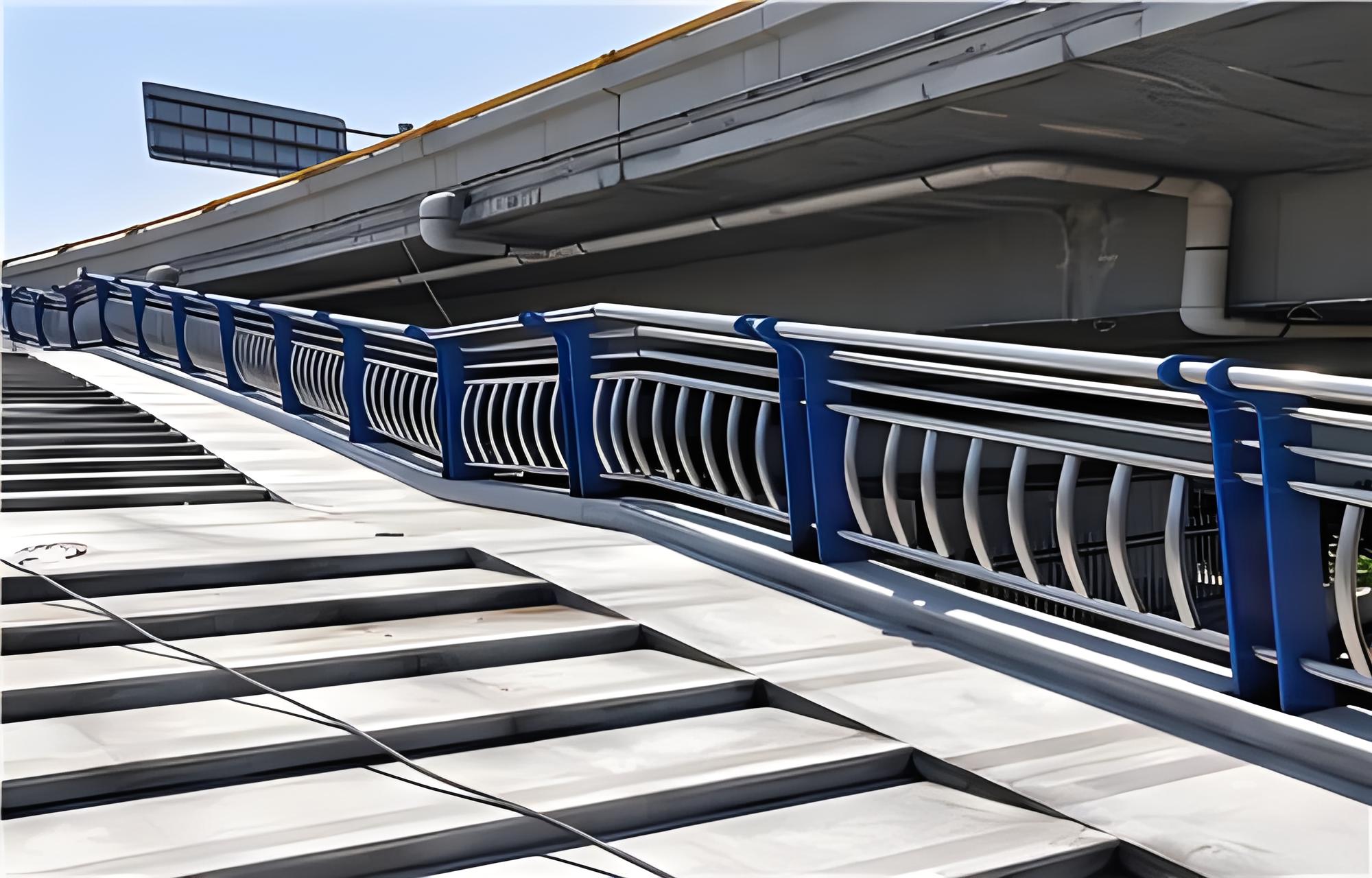 泰安不锈钢桥梁护栏维护方案：确保安全，延长使用寿命